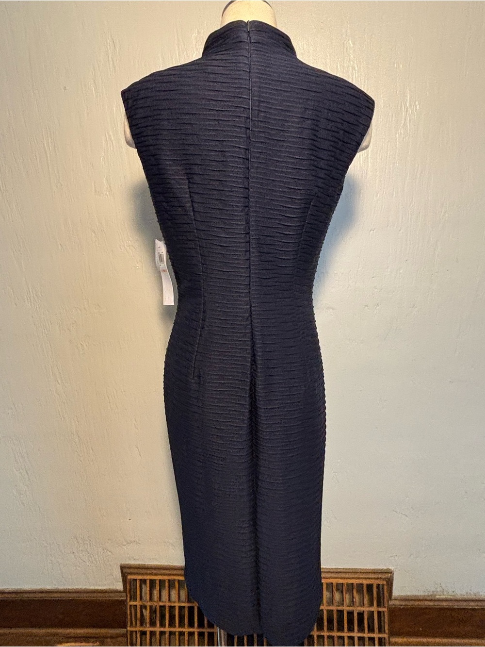 London Style Collection Navy Textured Ruched Side Midi Dress - Picture 2 of 8